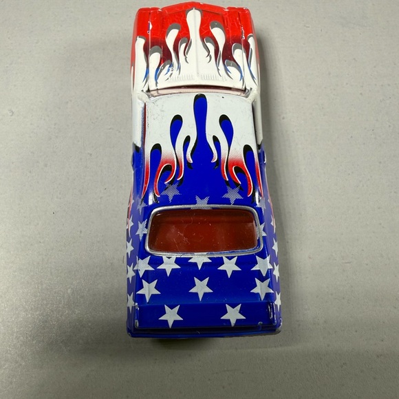 Johnny Lightning JL Collection 1971 Pontiac GTO 455 Red White Blue Die-Cast 1:64 - Picture 7 of 8